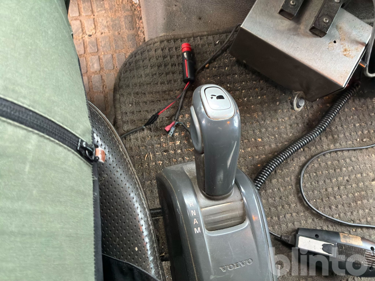 Камион со кука за подигање VOLVO FH 420 6*2: слика 50