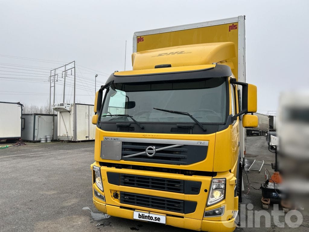 VOLVO FM 330 4X2 - Камион сандучар: слика 2 VOLVO FM 330 4X2 - Камион сандучар: слика 2