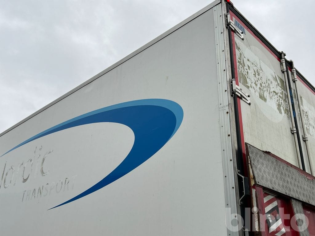 Камион сандучар VOLVO FM 6X2: слика 9