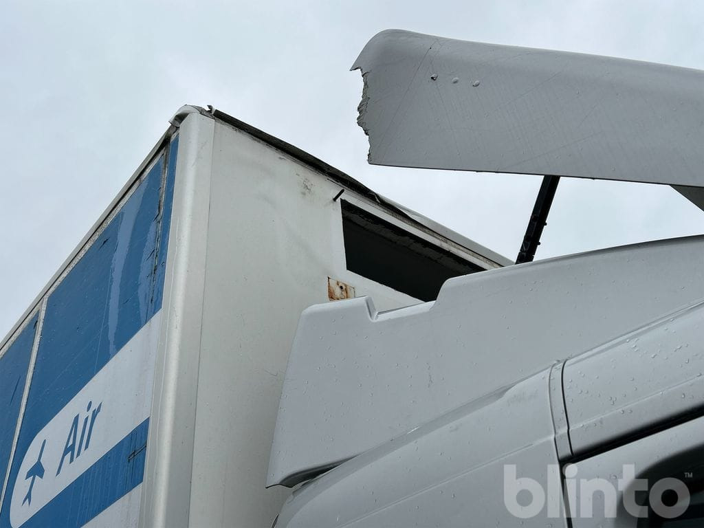 Камион сандучар VOLVO FM 6X2: слика 13