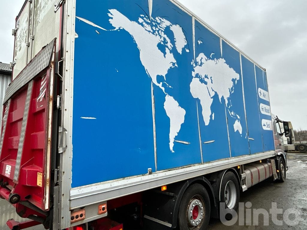 Камион сандучар VOLVO FM 6X2: слика 6