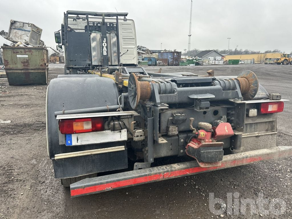 VOLVO FMX 6*2 - Камион со кука за подигање: слика 5 VOLVO FMX 6*2 - Камион со кука за подигање: слика 5