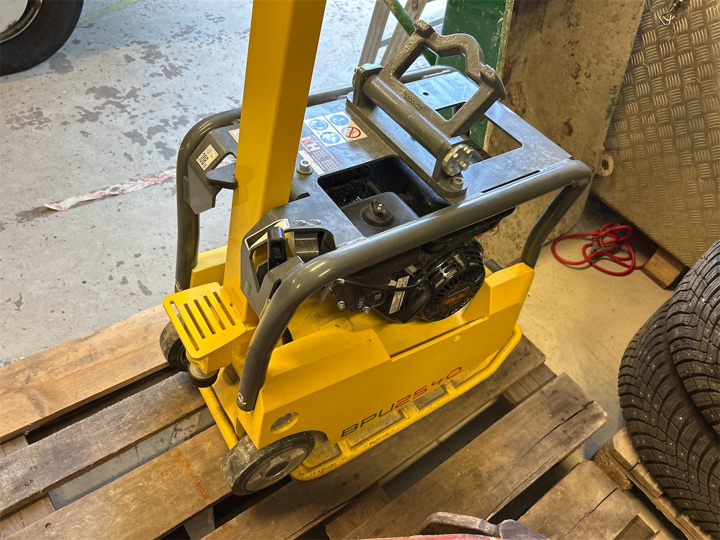 Wacker Neuson BPU 2540 - Вибрациска плоча: слика 3 Wacker Neuson BPU 2540 - Вибрациска плоча: слика 3