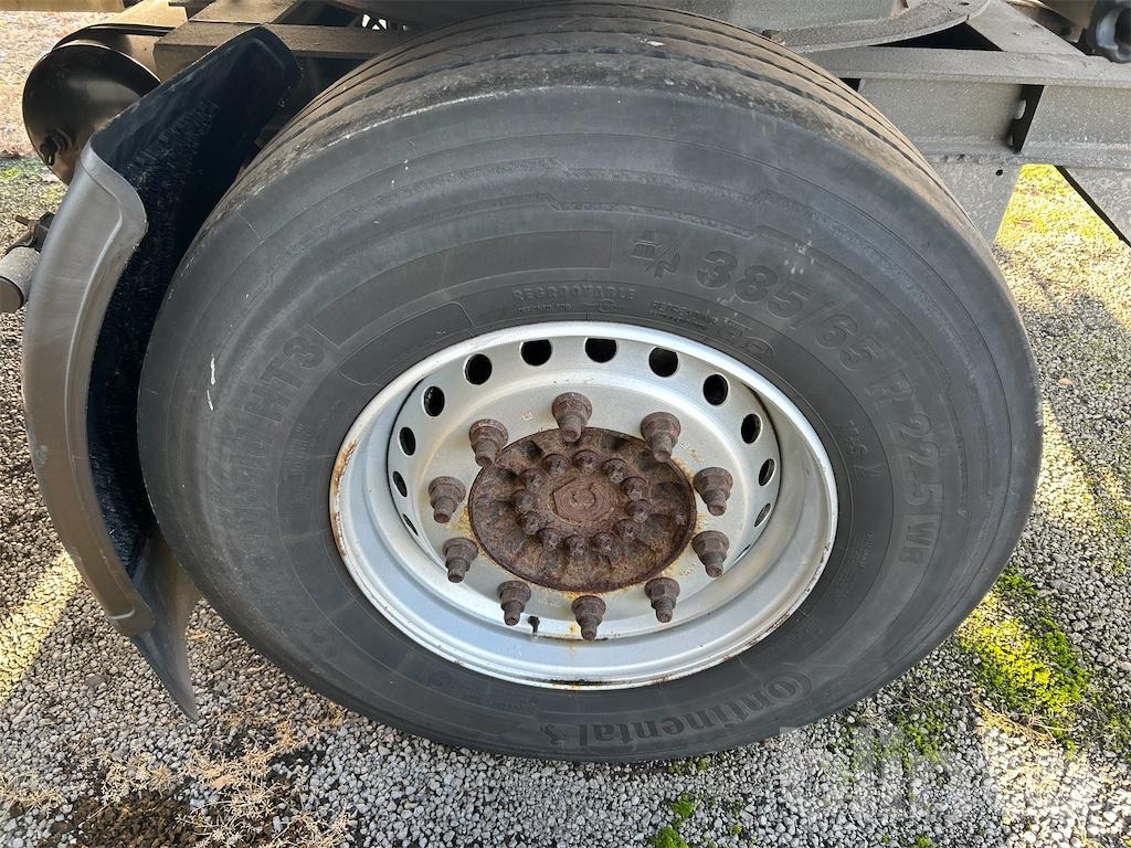 Приколка сандучар Walther N4K218 (2018): слика 45