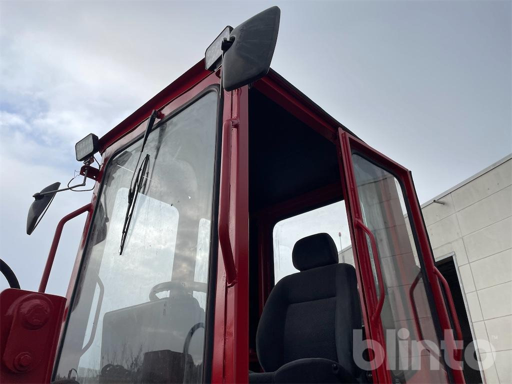 Земјоделски натоварувач Weidemann 3002D/P (1996): слика 46 Земјоделски натоварувач Weidemann 3002D/P (1996): слика 46