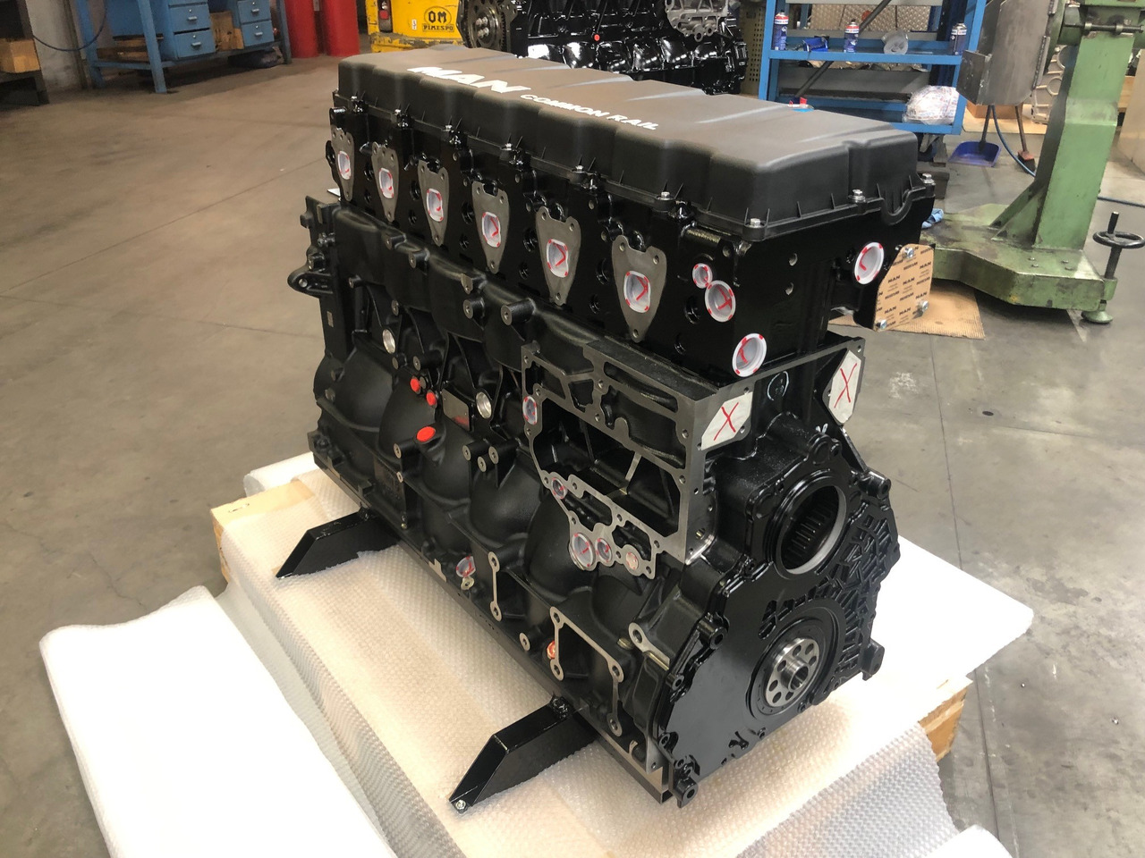 LONGBLOCK MAN D2066 EURO 6 (camion) - Блок на цилиндерот за Камион: слика 2 LONGBLOCK MAN D2066 EURO 6 (camion) - Блок на цилиндерот за Камион: слика 2