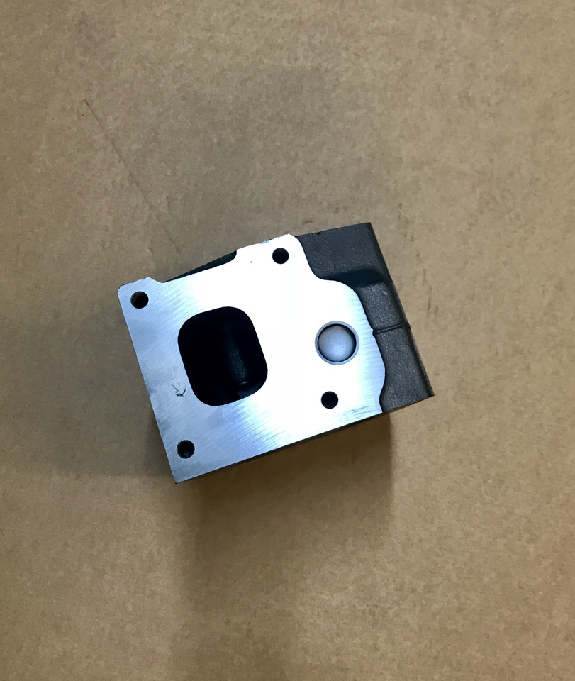 TESTATA MAN D2866 - D2876 - 4V - Глава на цилиндар: слика 2 TESTATA MAN D2866 - D2876 - 4V - Глава на цилиндар: слика 2