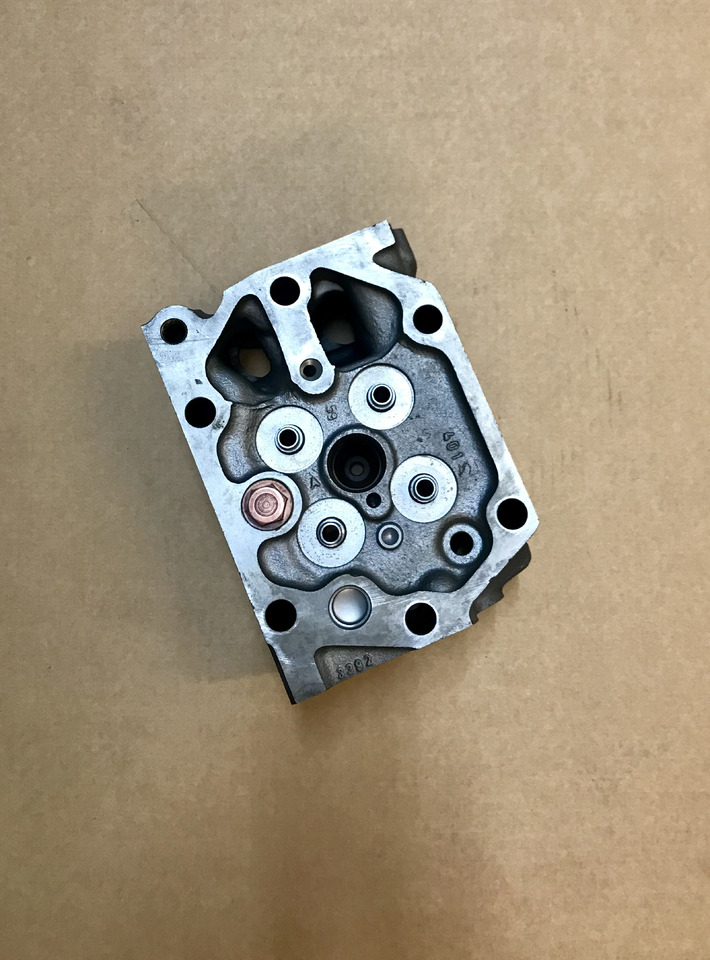 TESTATA MAN D2866 - D2876 - 4V - Глава на цилиндар: слика 1 TESTATA MAN D2866 - D2876 - 4V - Глава на цилиндар: слика 1