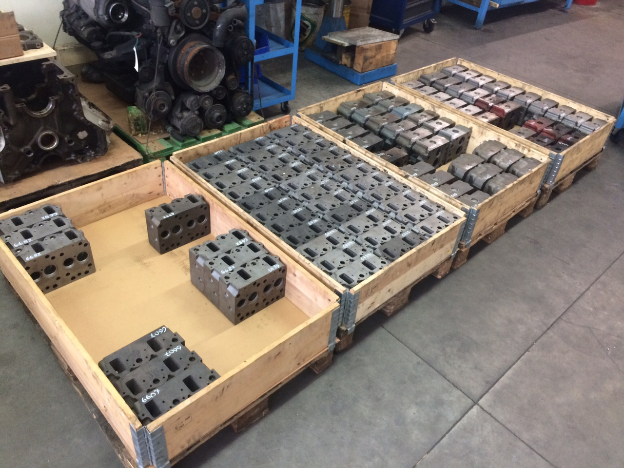 TESTATA MOTORE MAN D2865 / D2866 2V / D2876 2V / D2848 2V / D2840 2V / D2842 2V - Глава на цилиндар: слика 2 TESTATA MOTORE MAN D2865 / D2866 2V / D2876 2V / D2848 2V / D2840 2V / D2842 2V - Глава на цилиндар: слика 2