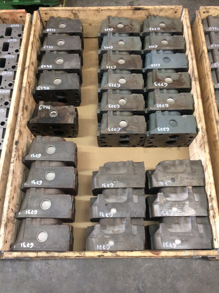 TESTATA MOTORE MAN D2865 / D2866 2V / D2876 2V / D2848 2V / D2840 2V / D2842 2V - Глава на цилиндар: слика 2 TESTATA MOTORE MAN D2865 / D2866 2V / D2876 2V / D2848 2V / D2840 2V / D2842 2V - Глава на цилиндар: слика 2