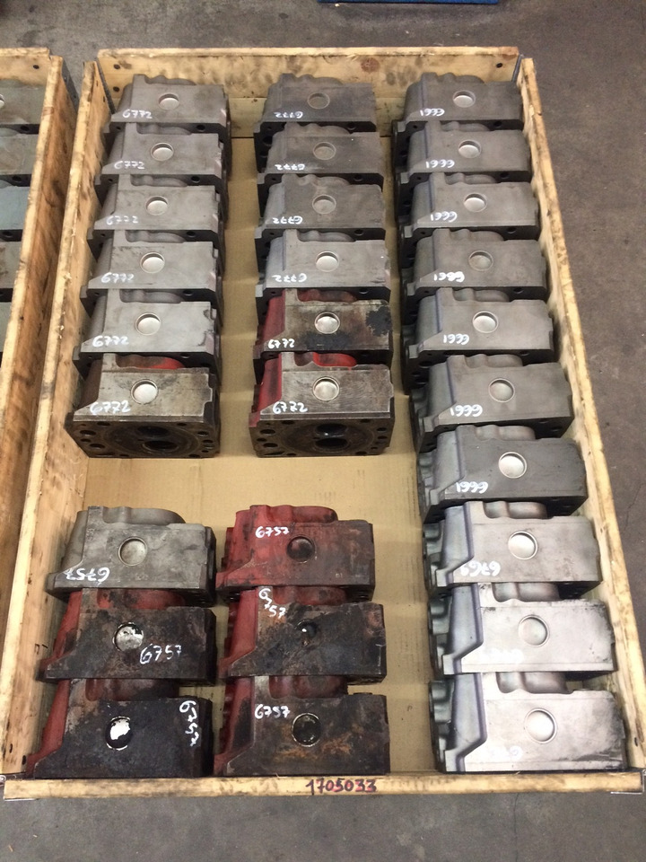 TESTATA MOTORE MAN D2865 / D2866 2V / D2876 2V / D2848 2V / D2840 2V / D2842 2V - Глава на цилиндар: слика 1 TESTATA MOTORE MAN D2865 / D2866 2V / D2876 2V / D2848 2V / D2840 2V / D2842 2V - Глава на цилиндар: слика 1