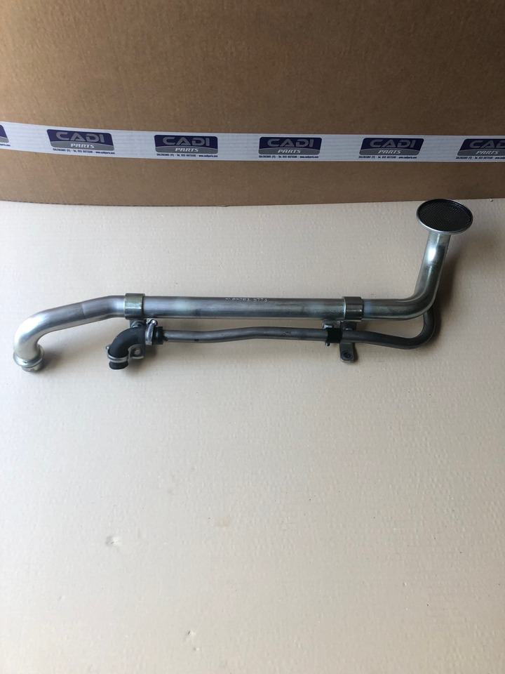 TUBO ASPIRAZIONE OLIO MAN 51057035773 - Мотор и делови за Камион: слика 1 TUBO ASPIRAZIONE OLIO MAN 51057035773 - Мотор и делови за Камион: слика 1