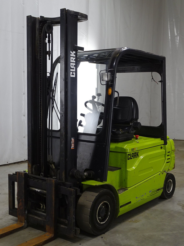 Clark GEX30 - Електричен вилушкар: слика 1 Clark GEX30 - Електричен вилушкар: слика 1