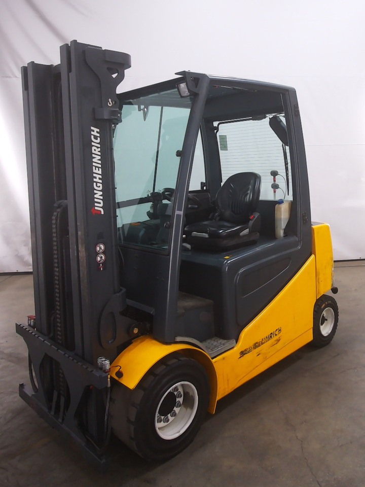 Jungheinrich EFGS30 - Електричен вилушкар: слика 1 Jungheinrich EFGS30 - Електричен вилушкар: слика 1