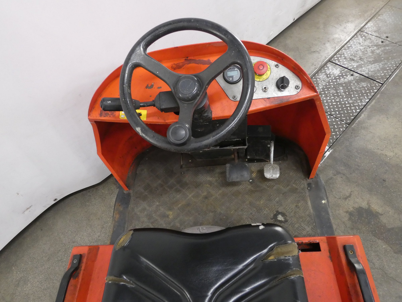 Linde T800 - Тракторче за влечење: слика 3 Linde T800 - Тракторче за влечење: слика 3