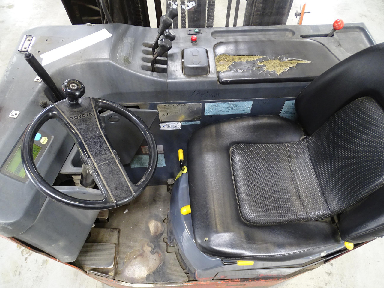 Toyota 6FBRE12 - Вилушкар со подигнување: слика 3 Toyota 6FBRE12 - Вилушкар со подигнување: слика 3