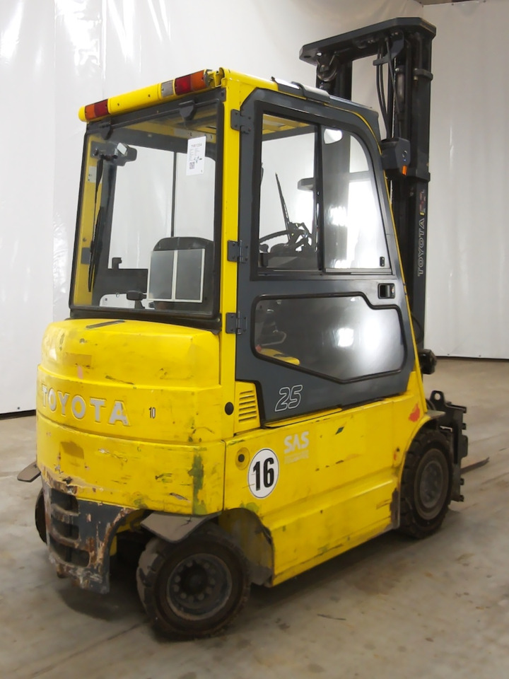 Toyota 8FBMKT25 - Електричен вилушкар: слика 2 Toyota 8FBMKT25 - Електричен вилушкар: слика 2