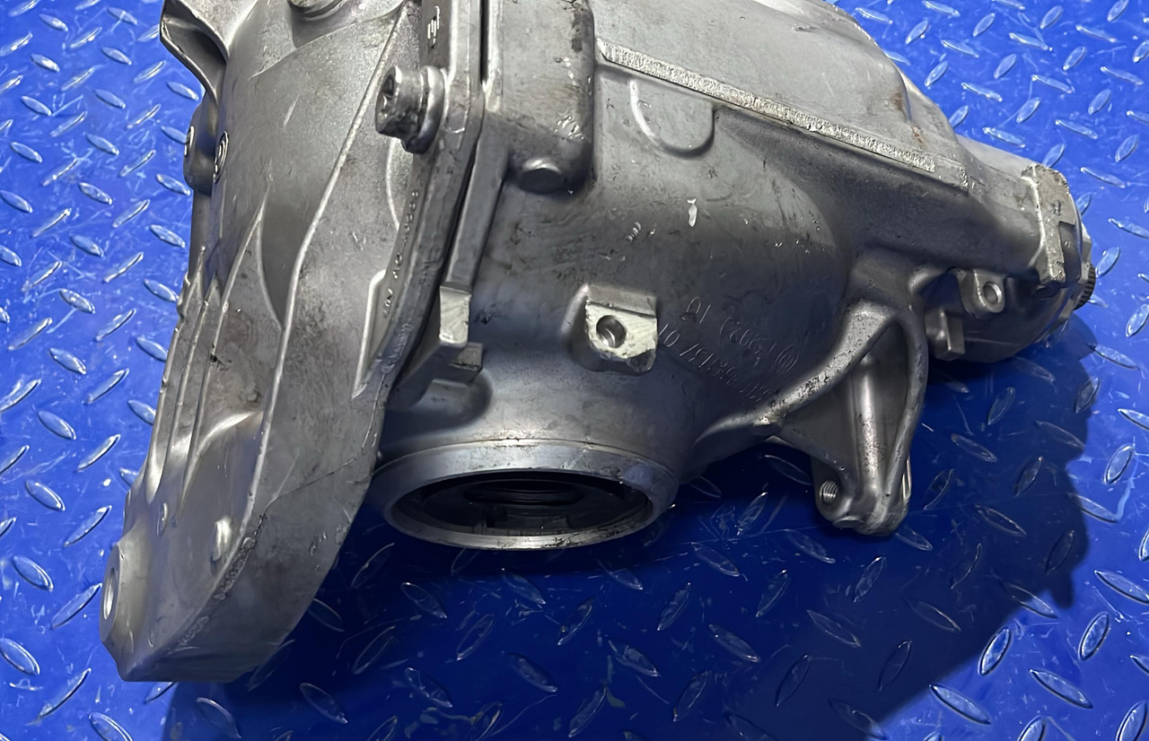 BMW Rear Differential xDrive 8643137-01 - Трансмисија: слика 5 BMW Rear Differential xDrive 8643137-01 - Трансмисија: слика 5