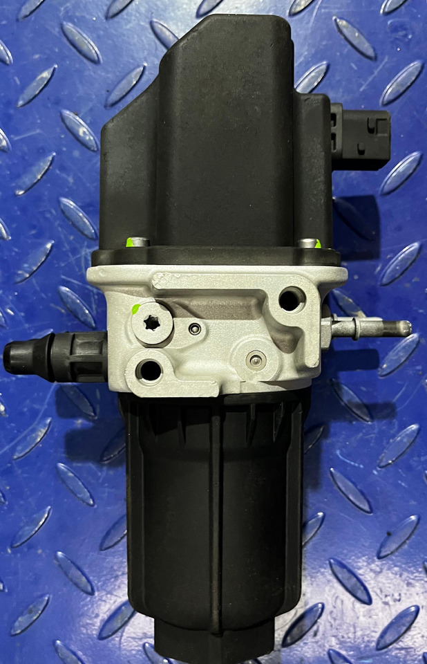 MERCEDES-BENZ AdBlue Pump Reconditioned Mercedes Actros MP5 - AdBlue резервоар: слика 3 MERCEDES-BENZ AdBlue Pump Reconditioned Mercedes Actros MP5 - AdBlue резервоар: слика 3