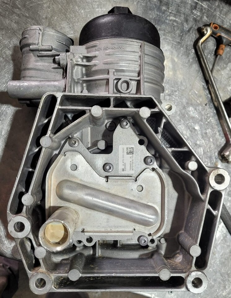 Mercedes Actros Fuel Filter Housing A4710909352 - Филтер за гориво за Камион: слика 3 Mercedes Actros Fuel Filter Housing A4710909352 - Филтер за гориво за Камион: слика 3