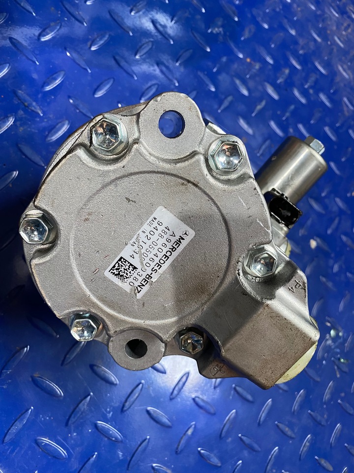 Mercedes Servo Pump A9604600380 Actros MP4 - Управувачка пумпа за Камион: слика 2 Mercedes Servo Pump A9604600380 Actros MP4 - Управувачка пумпа за Камион: слика 2