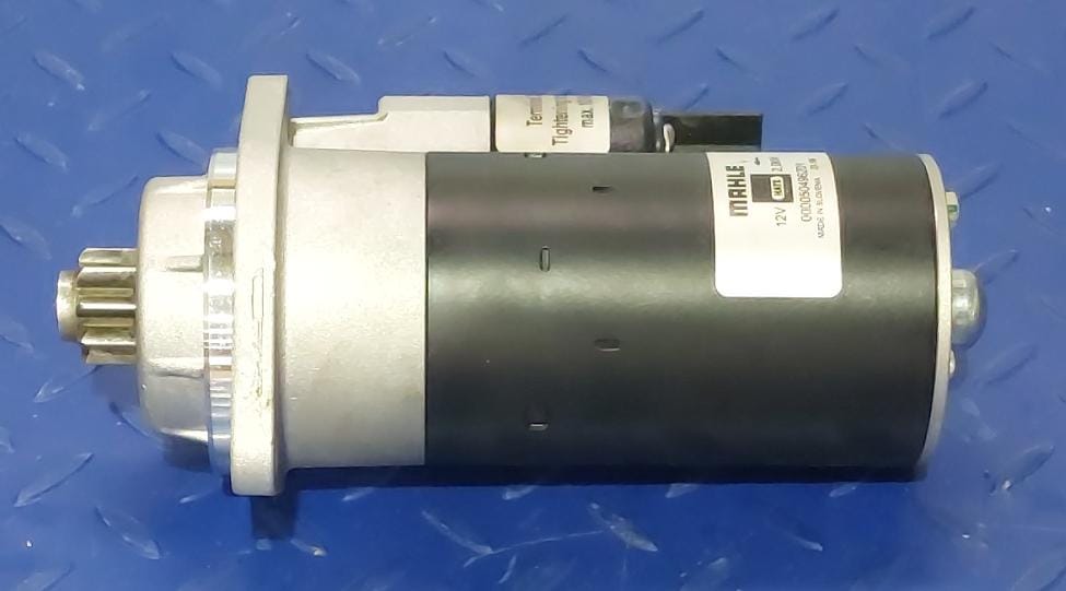 BOMAG Electromotor pentru Hatz 1D41, 1D41S, 1D42 - 50496201 - Резервни делови за Компактен натоварувач со гасеници: слика 2 BOMAG Electromotor pentru Hatz 1D41, 1D41S, 1D42 - 50496201 - Резервни делови за Компактен натоварувач со гасеници: слика 2