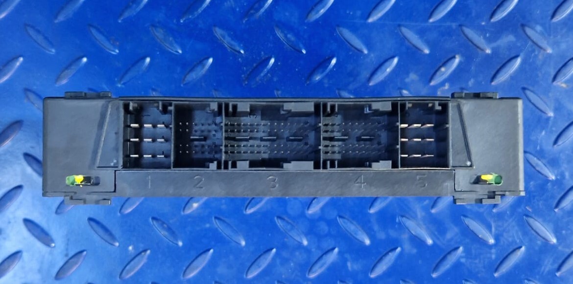 Mercedes CPC3 Actros MP4 A0044465602 - Резервни делови за Камион: слика 2 Mercedes CPC3 Actros MP4 A0044465602 - Резервни делови за Камион: слика 2