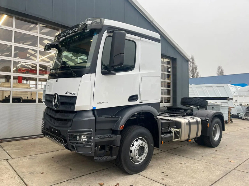 Mercedes-Benz Actros 2045 S 4x2 Tractor Head - Камион влекач: слика 1 Mercedes-Benz Actros 2045 S 4x2 Tractor Head - Камион влекач: слика 1