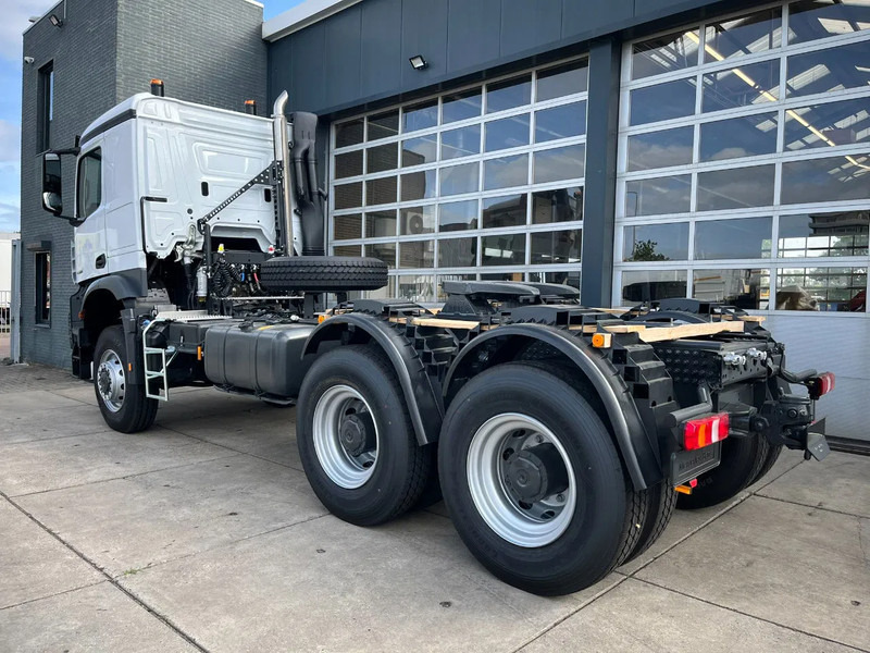 Mercedes-Benz Arocs 4058 AS 6x6 Tractor Head 180T Push Pull EURO-5 - Камион влекач: слика 3 Mercedes-Benz Arocs 4058 AS 6x6 Tractor Head 180T Push Pull EURO-5 - Камион влекач: слика 3