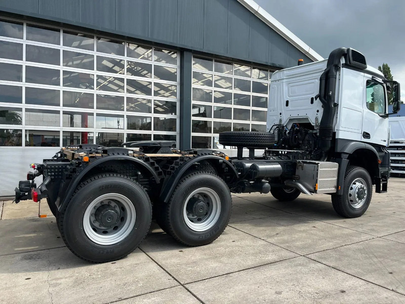 Mercedes-Benz Arocs 4058 AS 6x6 Tractor Head 180T Push Pull (Pre order) - Камион влекач: слика 5 Mercedes-Benz Arocs 4058 AS 6x6 Tractor Head 180T Push Pull (Pre order) - Камион влекач: слика 5