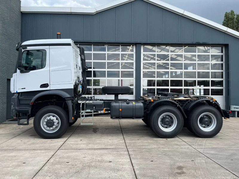 Mercedes-Benz Arocs 4058 AS 6x6 Tractor Head 180T Push Pull euro3 (Pre order) - Камион влекач: слика 2 Mercedes-Benz Arocs 4058 AS 6x6 Tractor Head 180T Push Pull euro3 (Pre order) - Камион влекач: слика 2