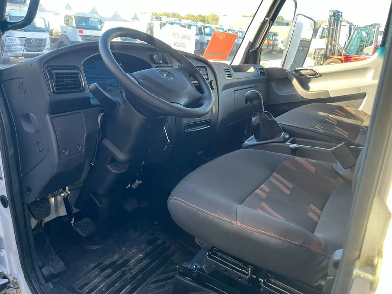 Нов Камион сандучар Mercedes-Benz Accelo 915 4x2 Closed Cargo Truck: слика 15