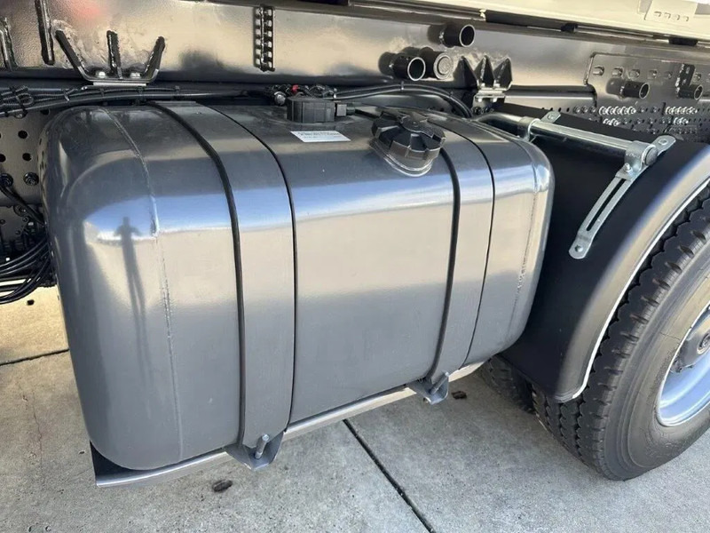 Лизинг на Mercedes-Benz Arocs 4140 K 8x4 Meiller Tipper Mercedes-Benz Arocs 4140 K 8x4 Meiller Tipper: слика 8