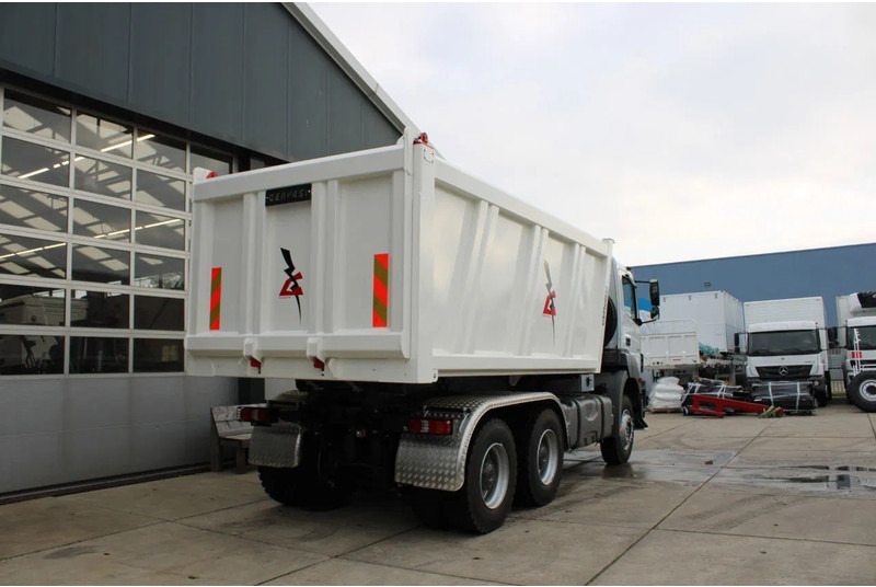 Mercedes-Benz Axor 3344 K 6x4 Tipper Truck - Кипер: слика 4 Mercedes-Benz Axor 3344 K 6x4 Tipper Truck - Кипер: слика 4