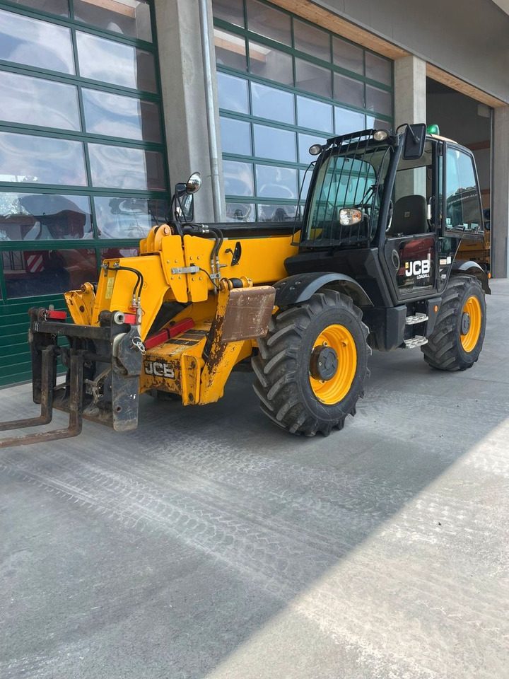 JCB 535-125 - Телескопски ракувач: слика 3 JCB 535-125 - Телескопски ракувач: слика 3