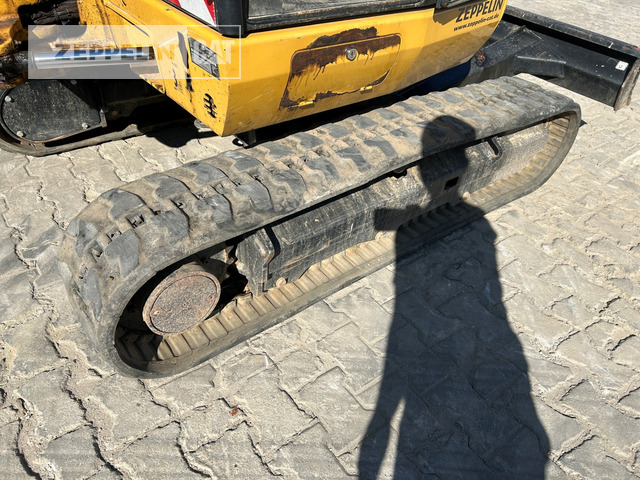 Мини багер Cat 302.7D: слика 8
