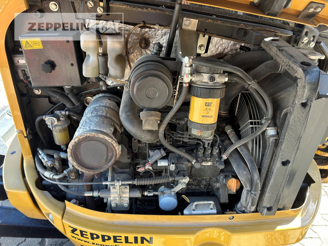 Мини багер Cat 302.7D: слика 15