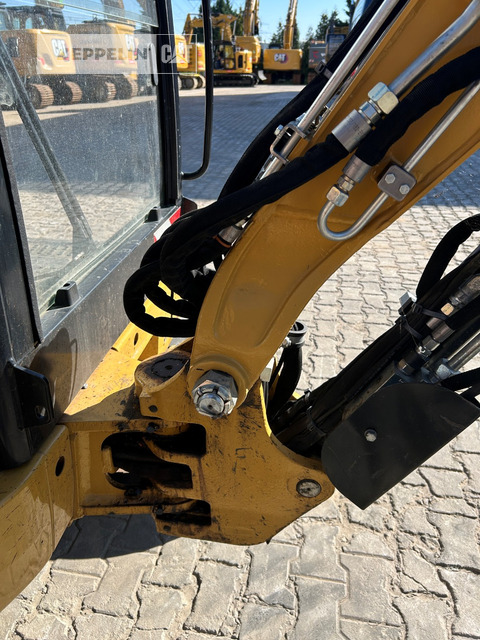 Мини багер Cat 302.7D: слика 18