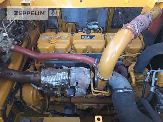 Лизинг на Cat 390FL Cat 390FL: слика 36