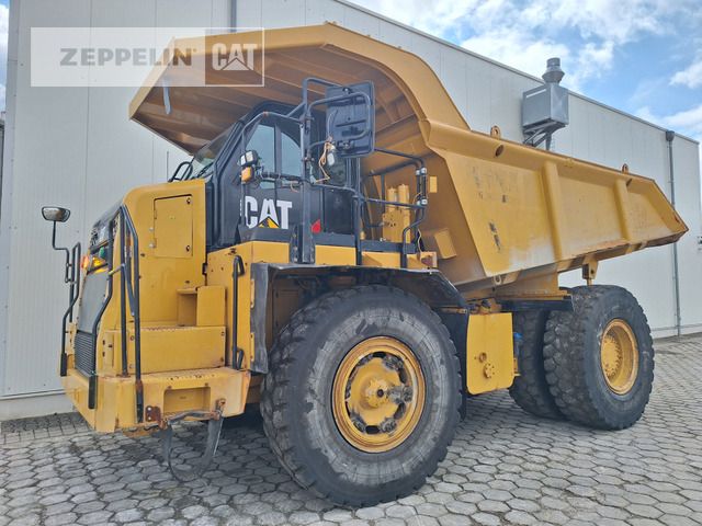 Cat 772G - Голем истоварувач/ Камион за камења: слика 1 Cat 772G - Голем истоварувач/ Камион за камења: слика 1