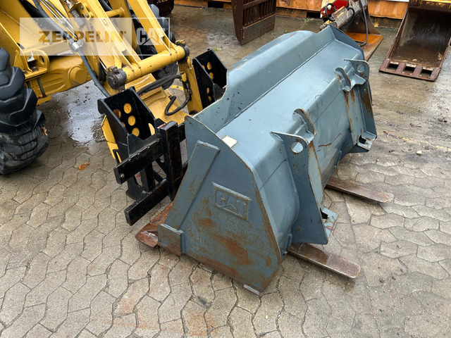 Cat 902 - Натоварувач на тркала: слика 5 Cat 902 - Натоварувач на тркала: слика 5