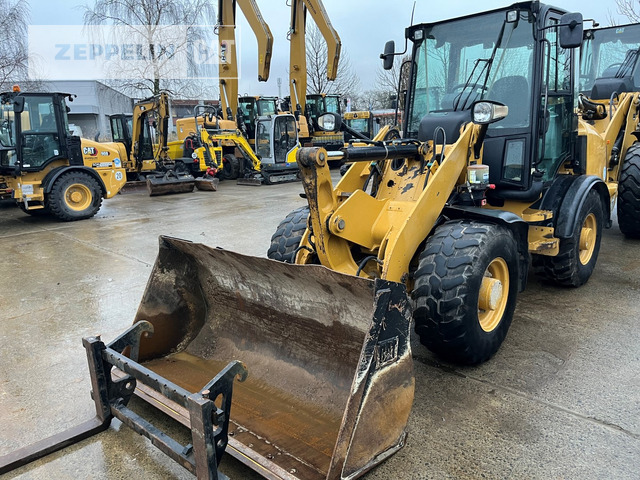 Cat 907M - Натоварувач на тркала: слика 1 Cat 907M - Натоварувач на тркала: слика 1