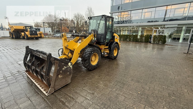 Cat 908M - Натоварувач на тркала: слика 1 Cat 908M - Натоварувач на тркала: слика 1
