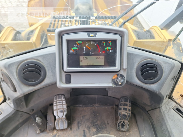 Натоварувач на тркала Cat 972MXE: слика 28