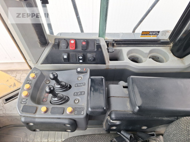 Натоварувач на тркала Cat 972MXE: слика 29