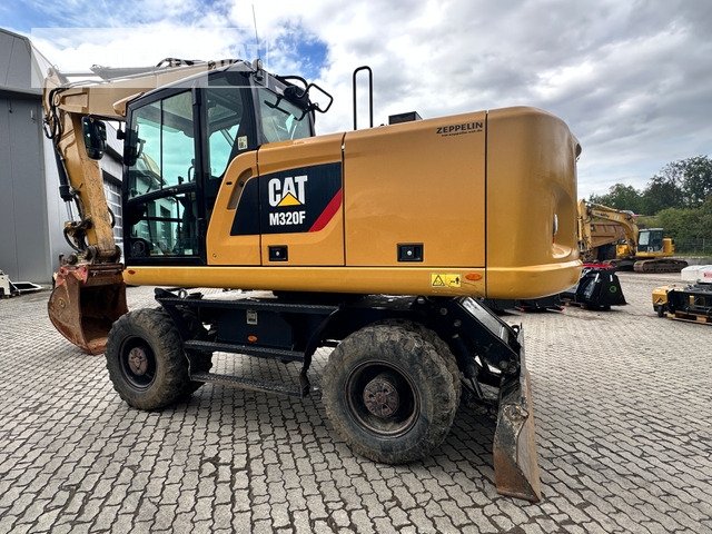 Cat M320F - Багер на тркала: слика 2 Cat M320F - Багер на тркала: слика 2