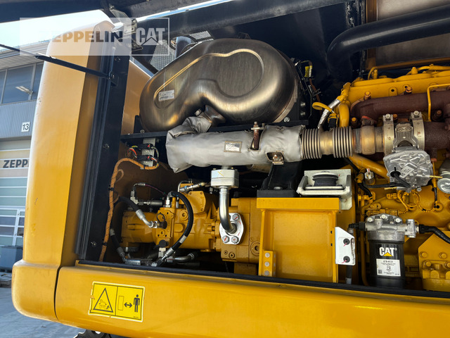 Справувач со отпад/ Индустрија Cat MH3024-06C: слика 18