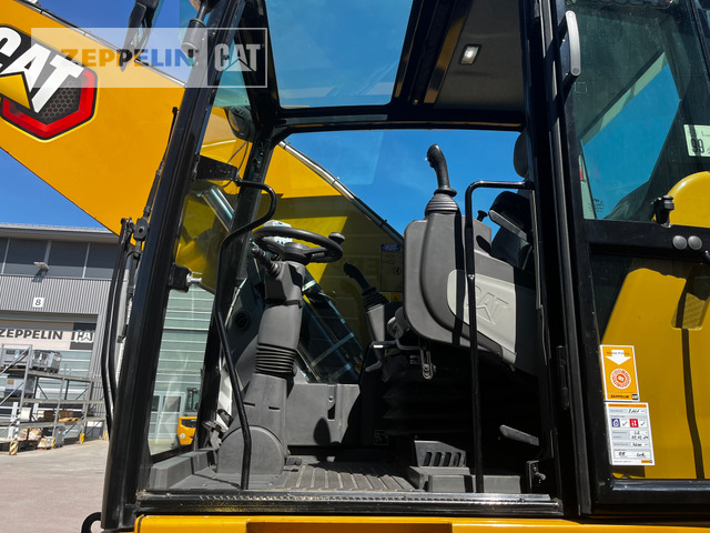 Справувач со отпад/ Индустрија Cat MH3024-06C: слика 31