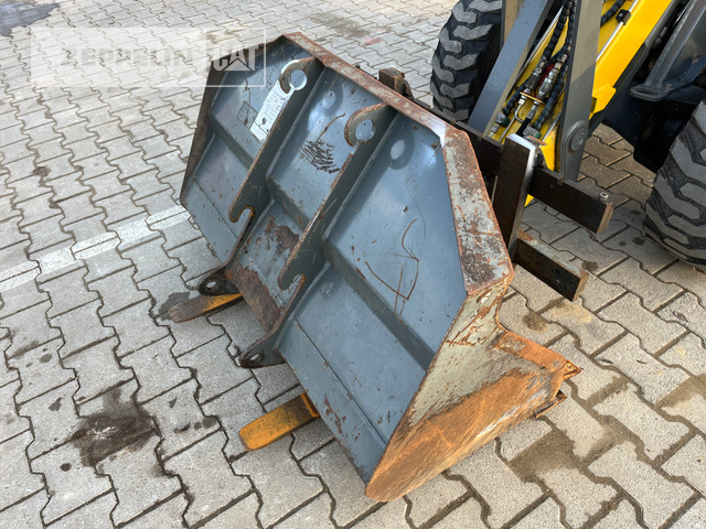 Натоварувач на тркала Kramer 5035: слика 18