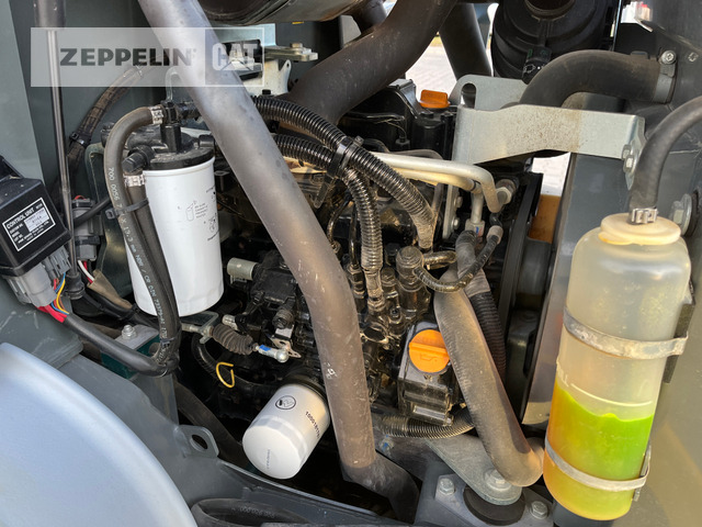 Натоварувач на тркала Kramer 5035: слика 28